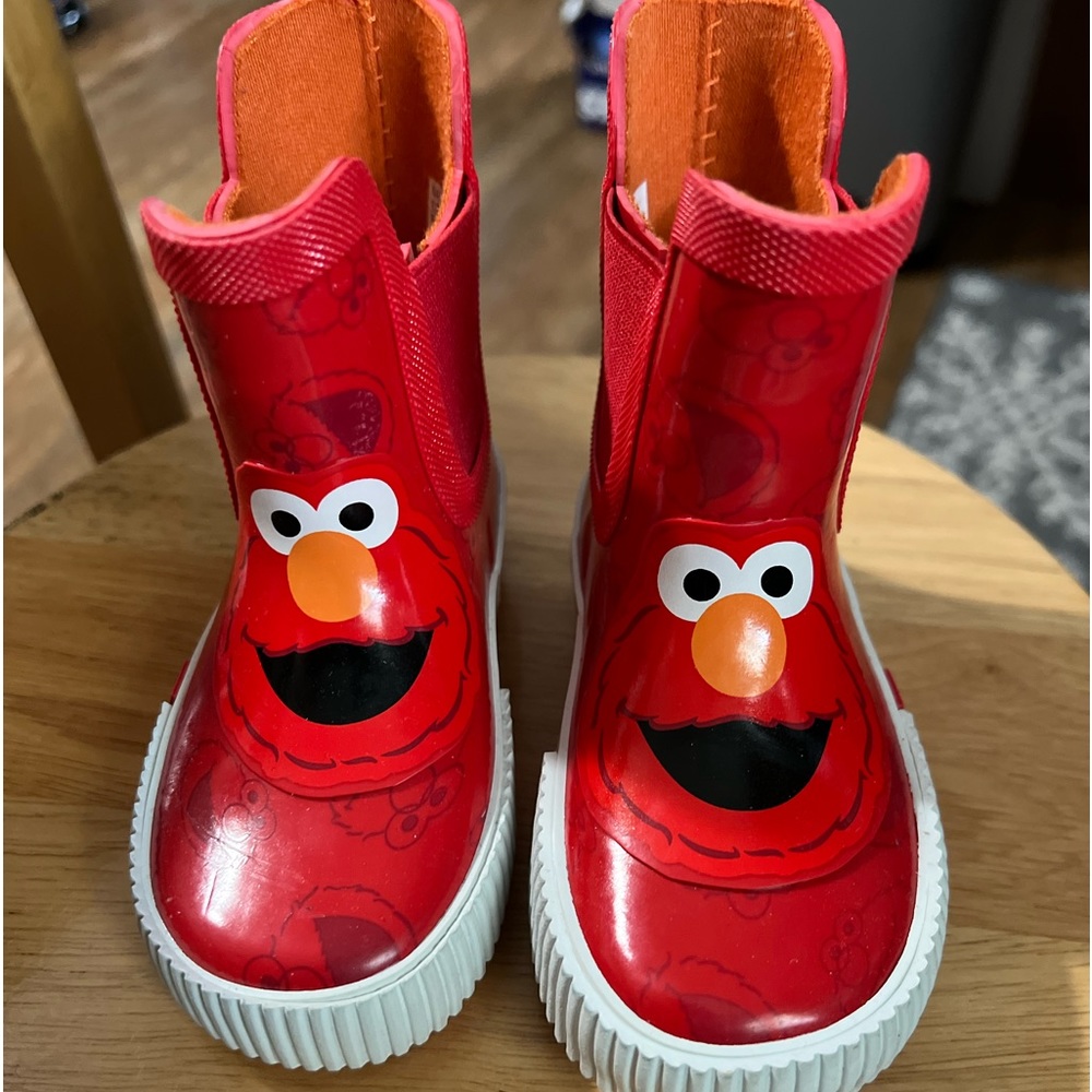 elmo rain boots